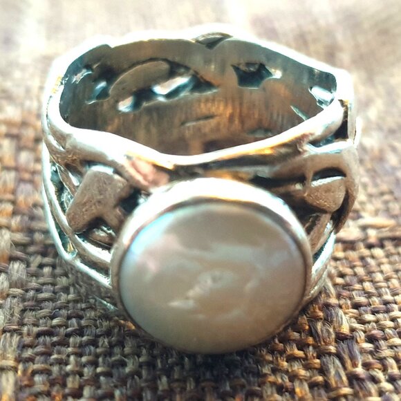 Rare Bold Retired Silpada Sterling Silver Coin Pearl Mermaid Statement Ring - Picture 7 of 13
